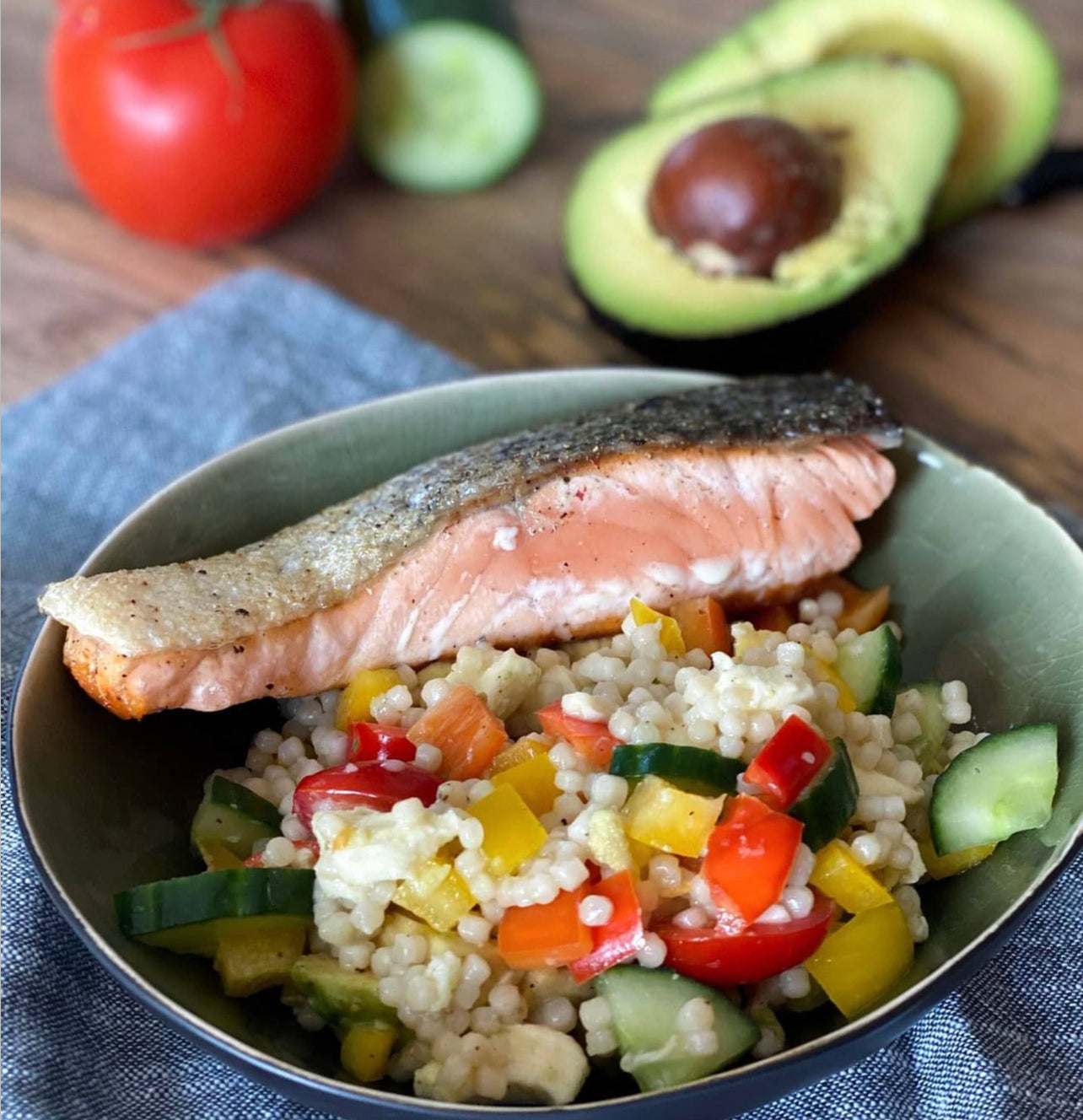 Parelcouscous met gebakken zalm